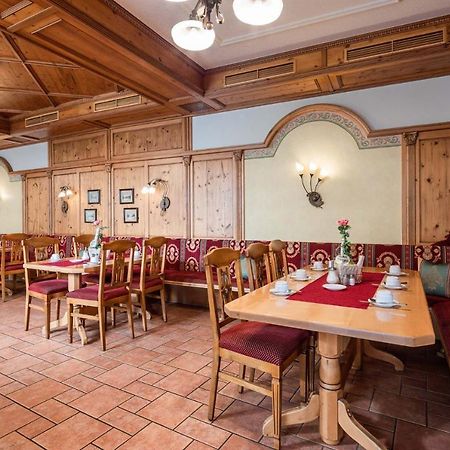 אוסטרהופן Hotel Bayrischer Loewe מראה חיצוני תמונה
