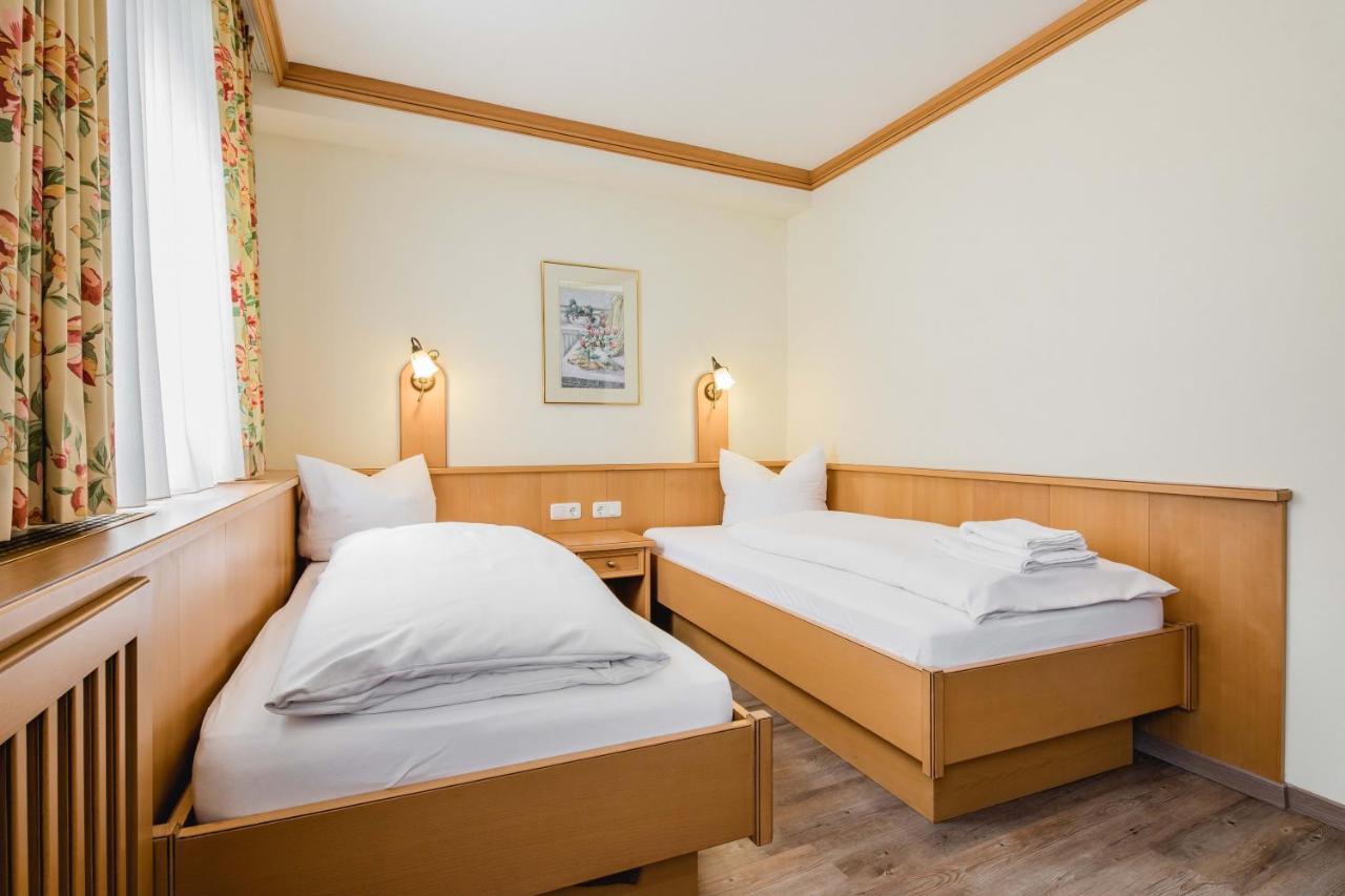 אוסטרהופן Hotel Bayrischer Loewe מראה חיצוני תמונה