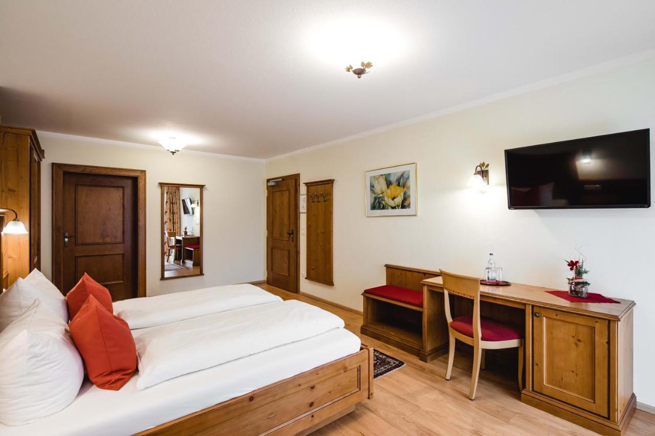 אוסטרהופן Hotel Bayrischer Loewe מראה חיצוני תמונה
