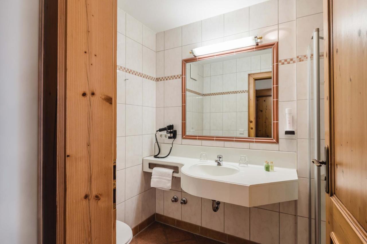 אוסטרהופן Hotel Bayrischer Loewe מראה חיצוני תמונה