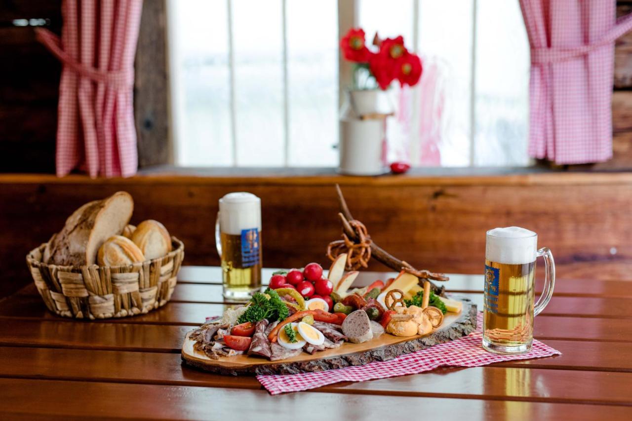 אוסטרהופן Hotel Bayrischer Loewe מראה חיצוני תמונה