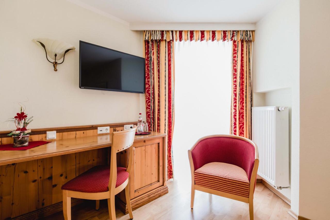 אוסטרהופן Hotel Bayrischer Loewe מראה חיצוני תמונה