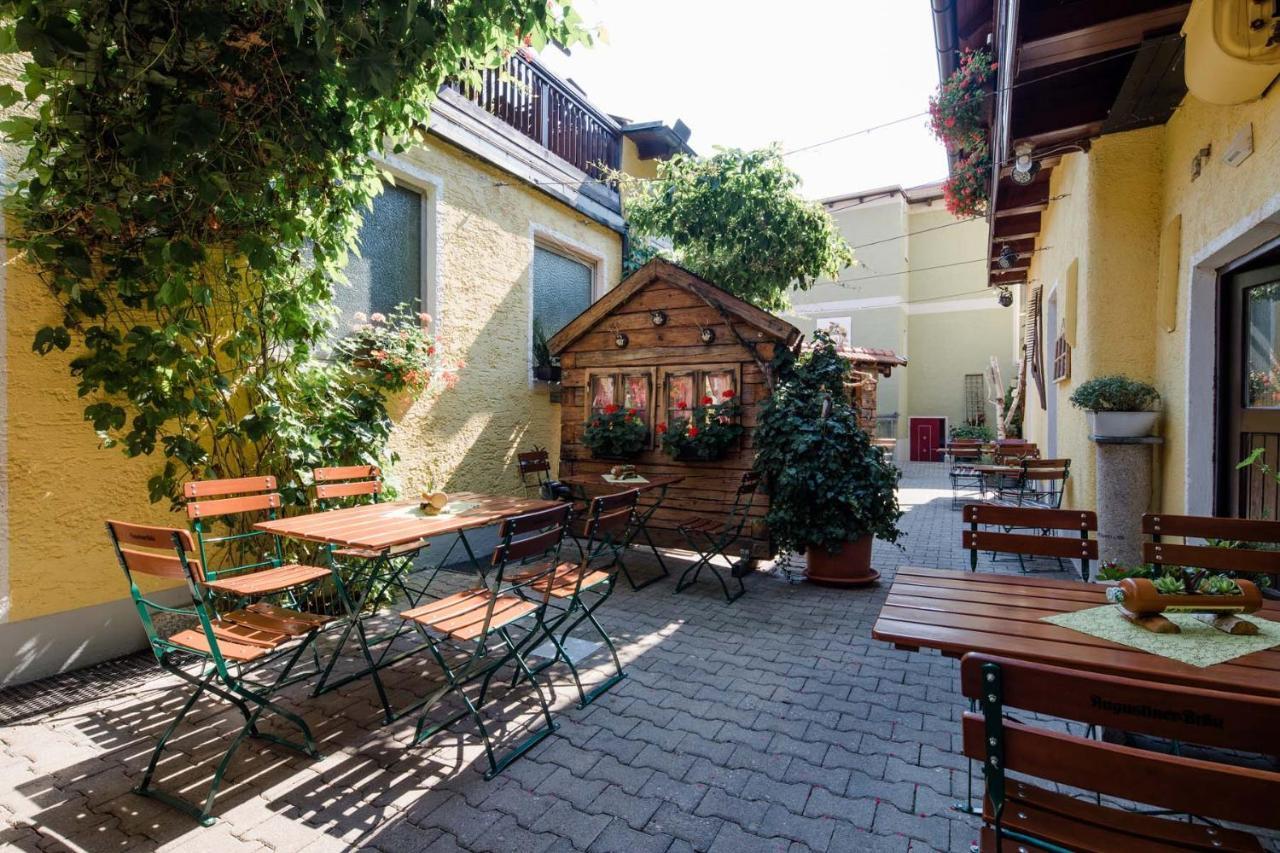 אוסטרהופן Hotel Bayrischer Loewe מראה חיצוני תמונה