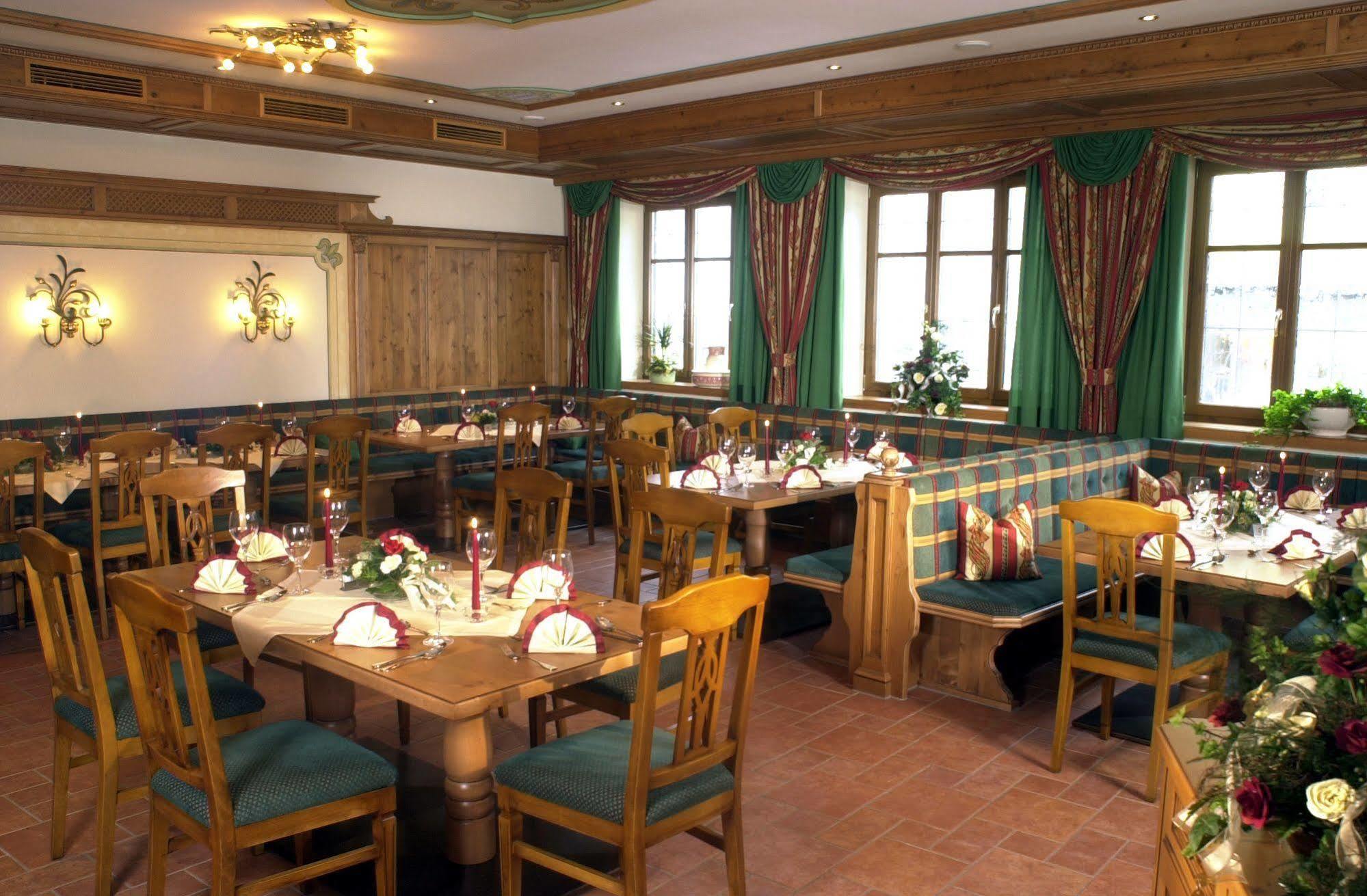 אוסטרהופן Hotel Bayrischer Loewe מראה חיצוני תמונה
