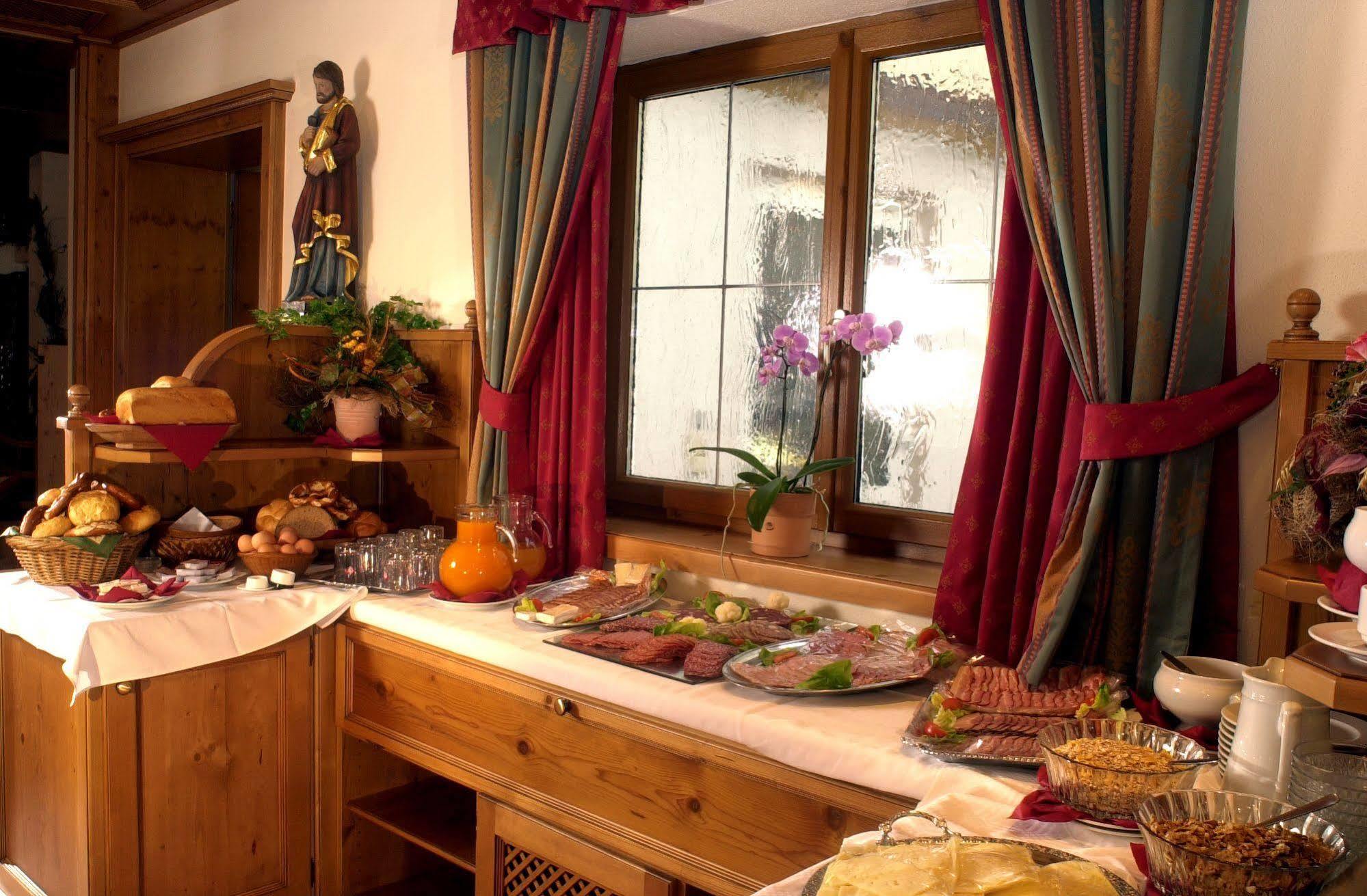 אוסטרהופן Hotel Bayrischer Loewe מראה חיצוני תמונה